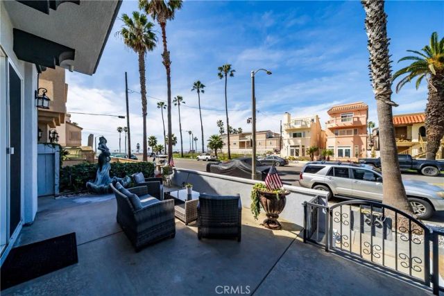 116 11th, Huntington Beach, CA 92648