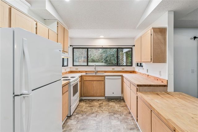 104 Westridge Court, Kingsland, GA 31548