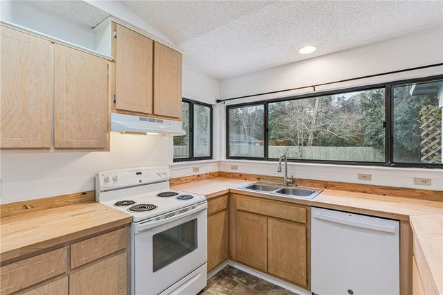 104 Westridge Court, Kingsland, GA 31548