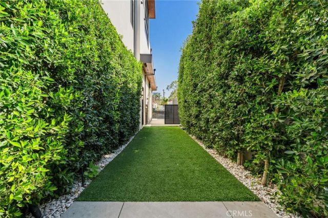 6517 Colgate Avenue, Los Angeles, CA 90048