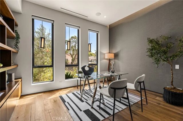 6517 Colgate Avenue, Los Angeles, CA 90048