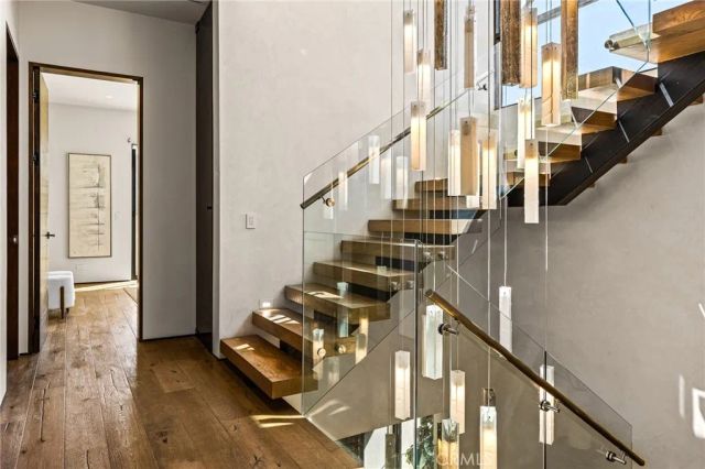 6517 Colgate Avenue, Los Angeles, CA 90048