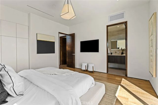 6517 Colgate Avenue, Los Angeles, CA 90048