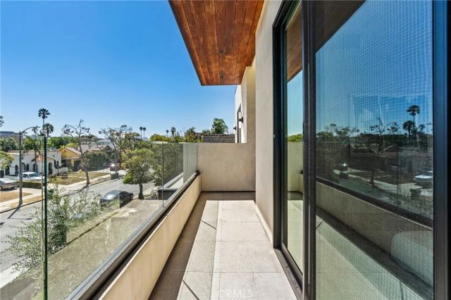 6517 Colgate Avenue, Los Angeles, CA 90048