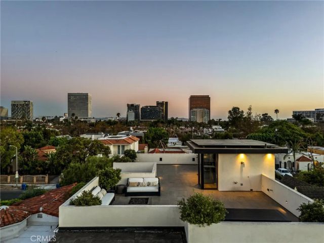 6517 Colgate Avenue, Los Angeles, CA 90048