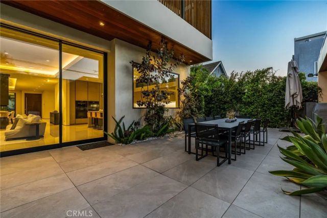 6517 Colgate Avenue, Los Angeles, CA 90048