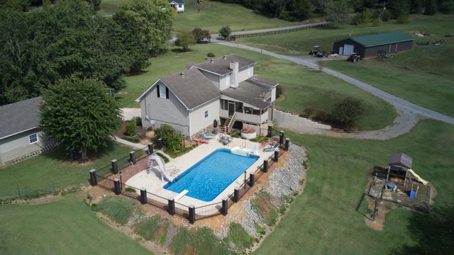 2239 County Road 750, Calhoun, TN 37309