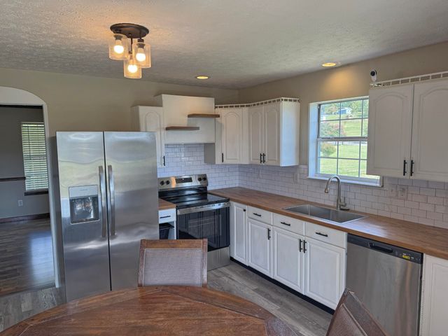 2239 County Road 750, Calhoun, TN 37309