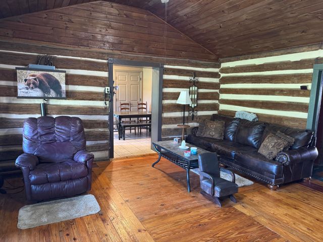 2239 County Road 750, Calhoun, TN 37309