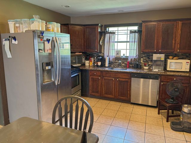 2239 County Road 750, Calhoun, TN 37309