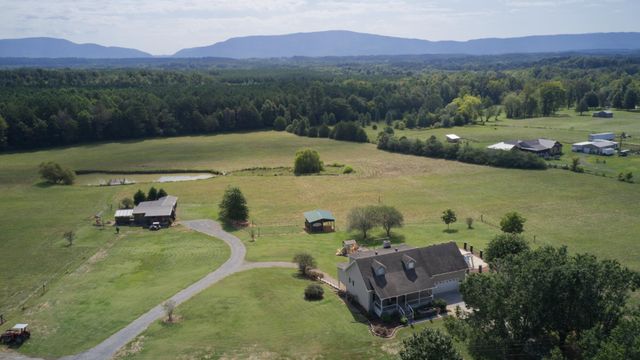 2239 County Road 750, Calhoun, TN 37309
