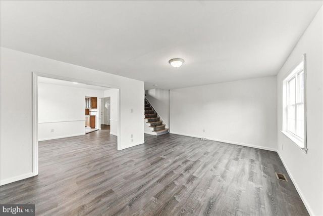 36 PENNS CT, Aston, PA 19014