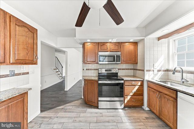 36 PENNS CT, Aston, PA 19014