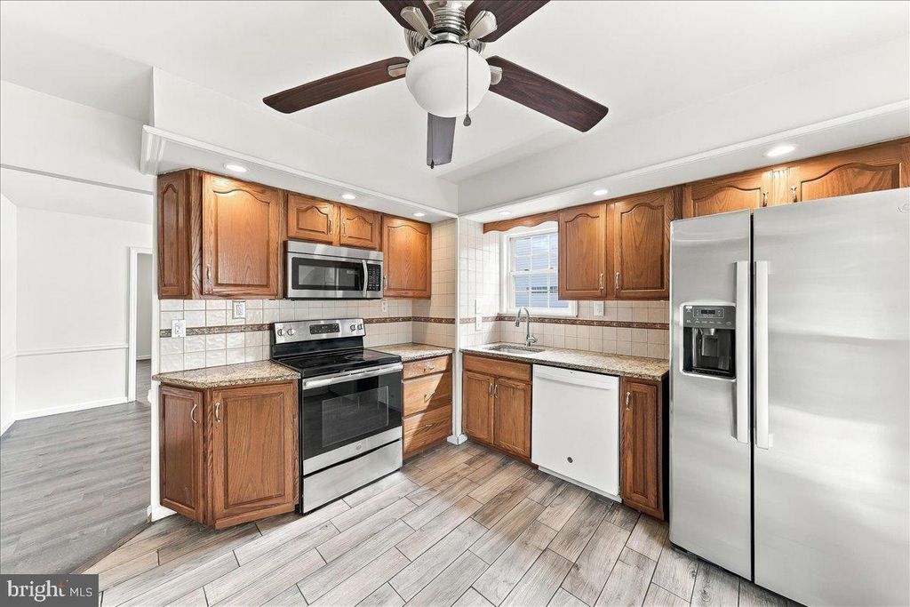36 PENNS CT, ASTON, PA 19014 — photo 3