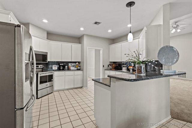 236 Pecan Acres Lane, Colbert, OK 74733