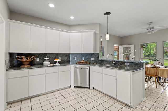 236 Pecan Acres Lane, Colbert, OK 74733