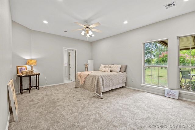 236 Pecan Acres Lane, Colbert, OK 74733