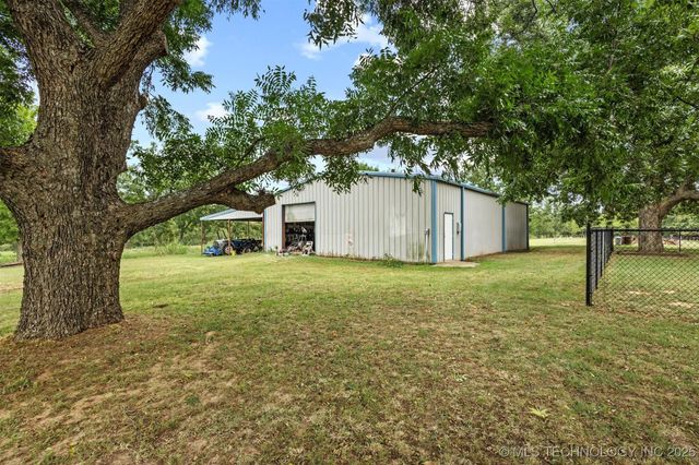 236 Pecan Acres Lane, Colbert, OK 74733