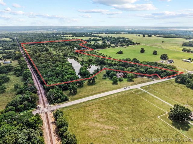236 Pecan Acres Lane, Colbert, OK 74733
