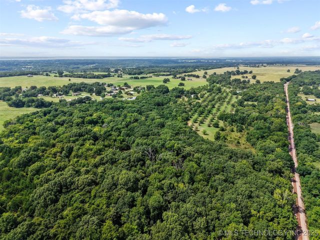 236 Pecan Acres Lane, Colbert, OK 74733