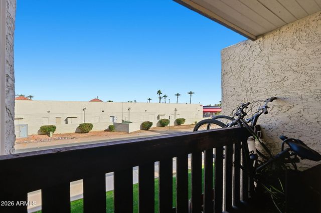 1927 E HAMPTON Avenue 207, Mesa, AZ 85204