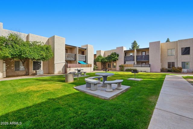 1927 E HAMPTON Avenue 207, Mesa, AZ 85204