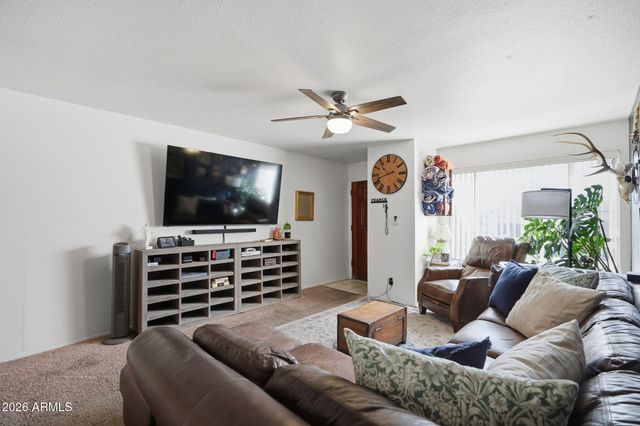 1927 E HAMPTON Avenue 207, Mesa, AZ 85204