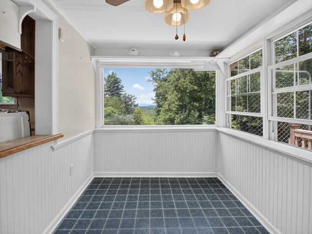 937 Waidsboro RD, Ferrum, VA 24088