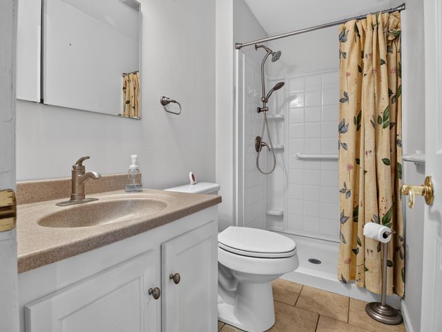 937 Waidsboro RD, Ferrum, VA 24088