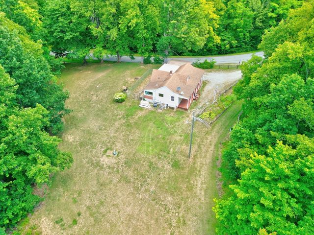 937 Waidsboro RD, Ferrum, VA 24088