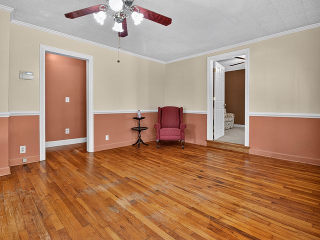 937 Waidsboro RD, Ferrum, VA 24088