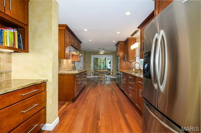 1776 Schoettler Valley Drive, Chesterfield, MO 63017