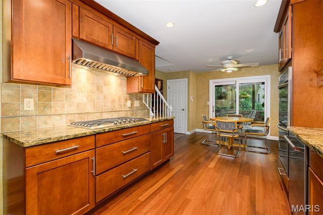 1776 Schoettler Valley Drive, Chesterfield, MO 63017