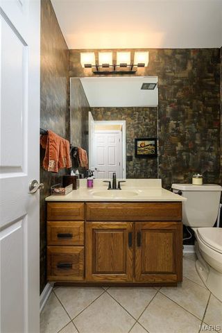 1776 Schoettler Valley Drive, Chesterfield, MO 63017