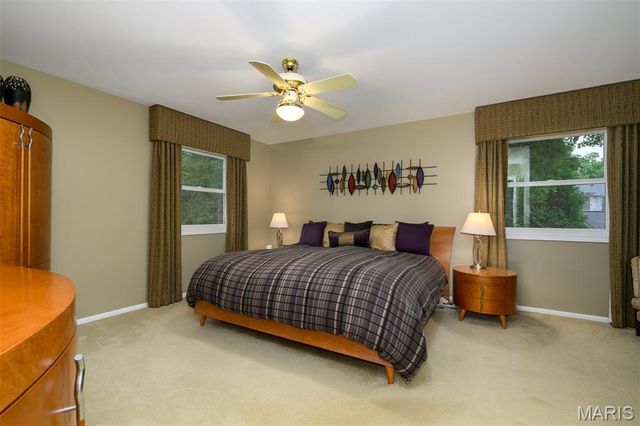 1776 Schoettler Valley Drive, Chesterfield, MO 63017