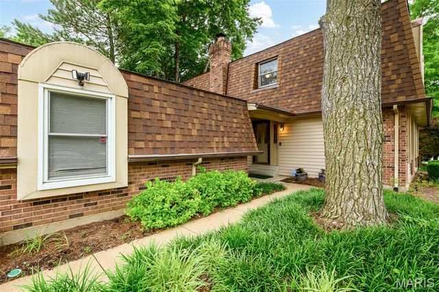 1776 Schoettler Valley Drive, Chesterfield, MO 63017