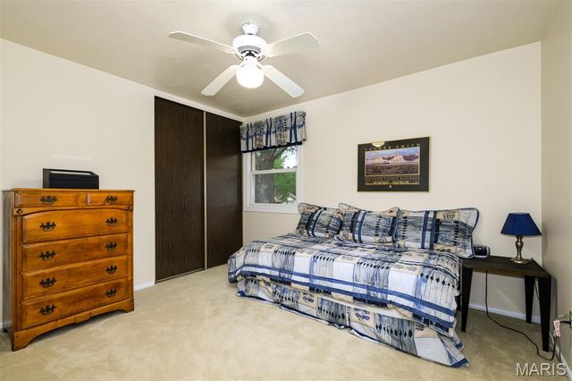1776 Schoettler Valley Drive, Chesterfield, MO 63017