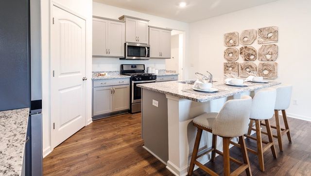 4578 BASUN CIR E, Millington, TN 38053
