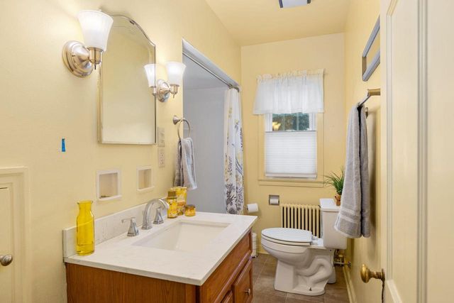 637 23rd STREET N, La Crosse, WI 54601