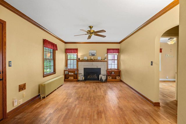 637 23rd STREET N, La Crosse, WI 54601