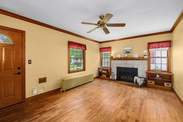 637 23rd STREET N, La Crosse, WI 54601