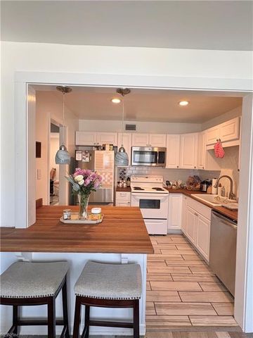 853 Cambridge DR, Virginia Beach, VA 23454