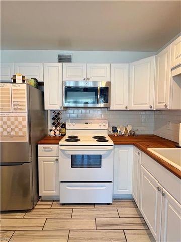 853 Cambridge DR, Virginia Beach, VA 23454