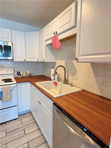 853 Cambridge DR, Virginia Beach, VA 23454