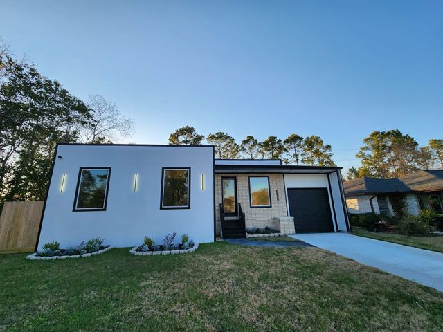 12107 Haroldson Forest Drive, Houston, TX 77044