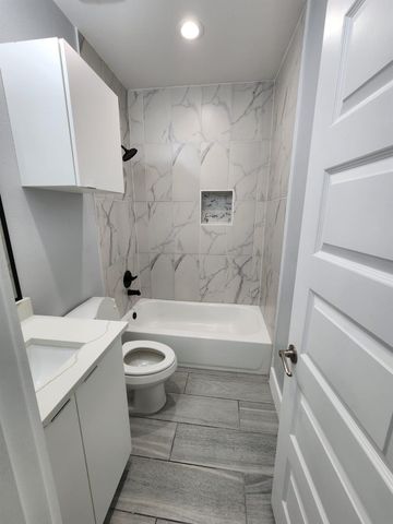 12107 Haroldson Forest Drive, Houston, TX 77044