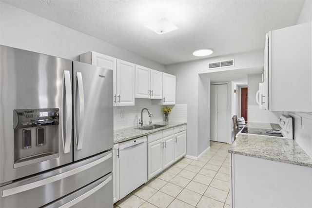 5720 Truitt Street, The Colony, TX 75056