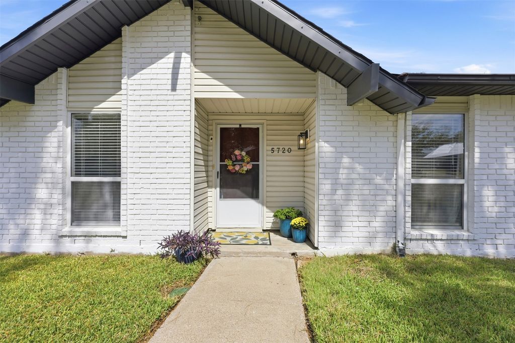 5720 Truitt Street, The Colony, TX 75056 — photo 3