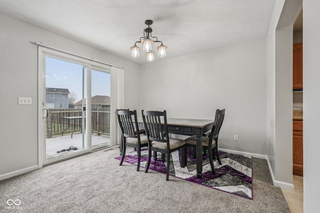 1916 N Sandal Wood Drive, Yorktown, IN 47396