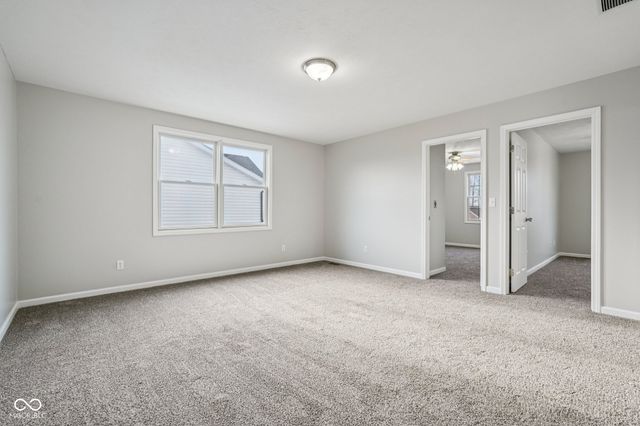 1916 N Sandal Wood Drive, Yorktown, IN 47396